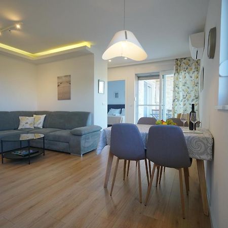 Apartment Perla Sukošan Buitenkant foto