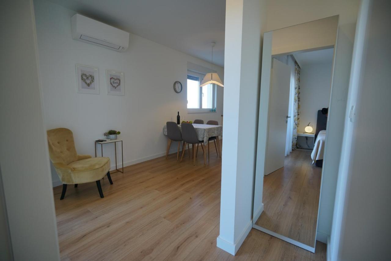 Apartment Perla Sukošan Buitenkant foto